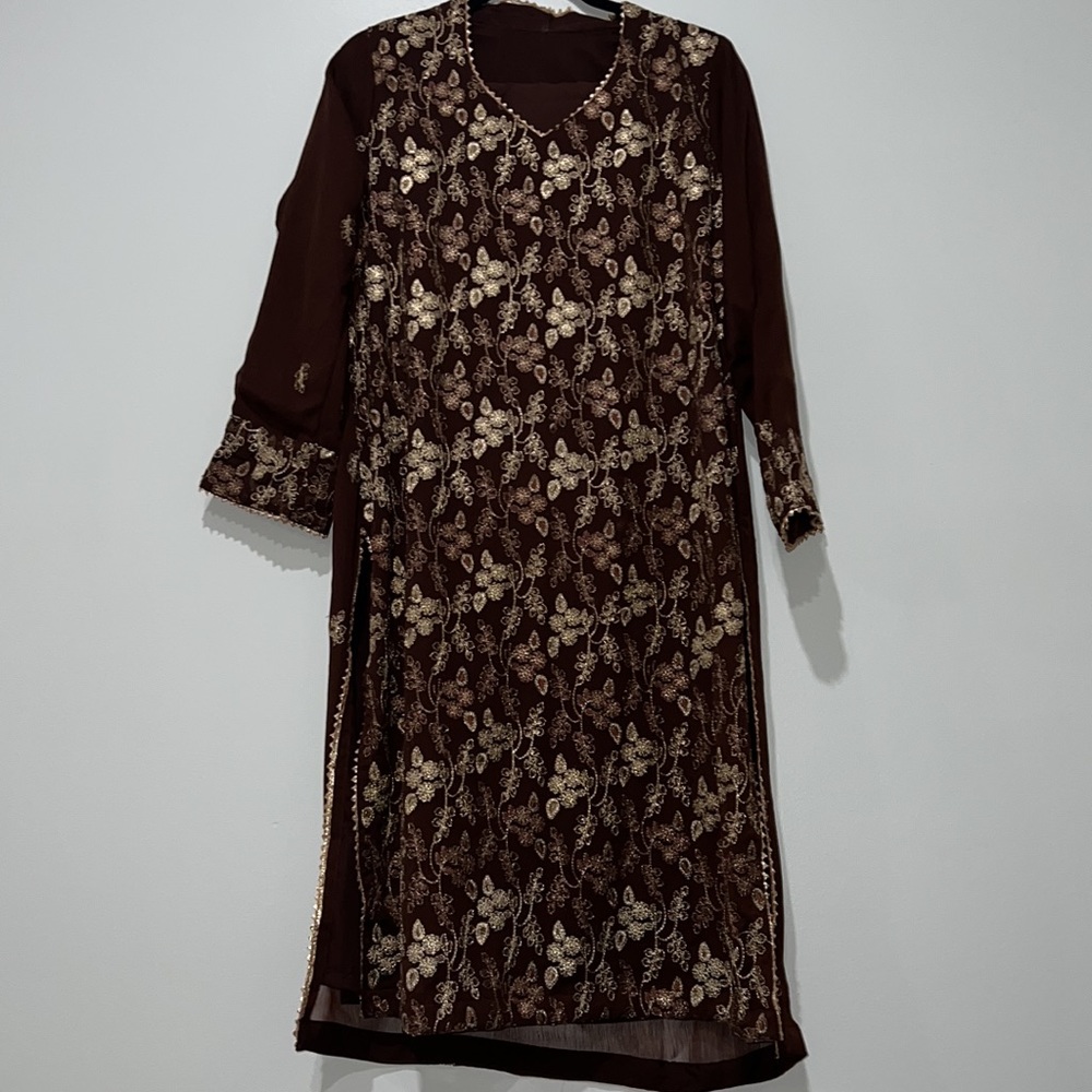 Pakistani Fancy 3pc Shalwaar Kameez